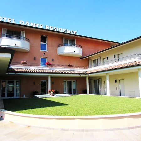 Hotel Dante Residence มานโตวา ภายนอก รูปภาพ